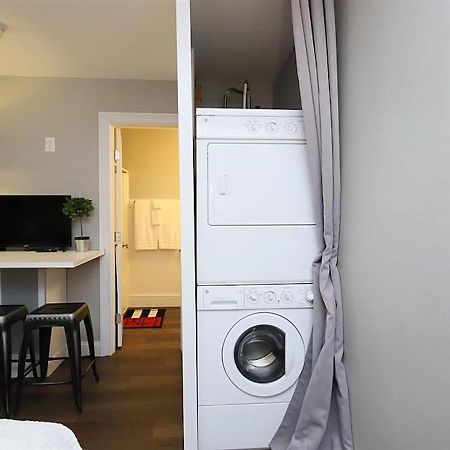 Serenity Studio Apartment Raleigh Bagian luar foto